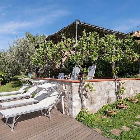 Holiday home Alloro *